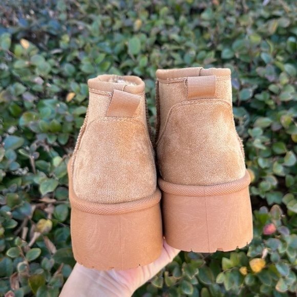 Ultra Tan Platform Booties Mini Short - Picture 6 of 7